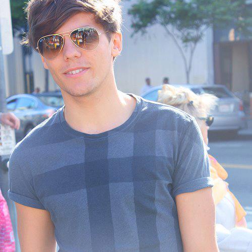 Louis Tomlinson-15