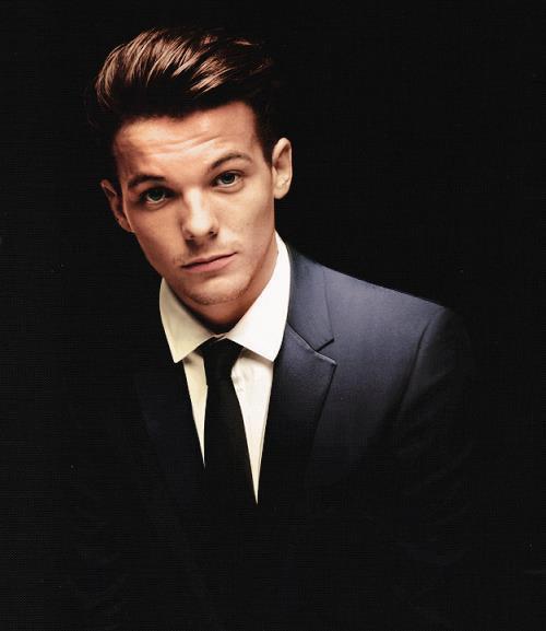 Louis Tomlinson-17